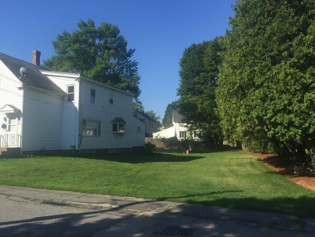 Building Photo - 46 Boudreau Ave