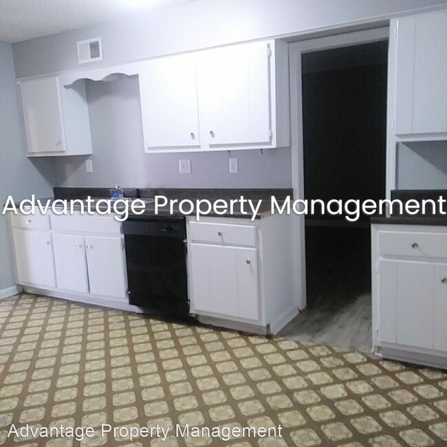 Building Photo - 3 br, 2 bath House - 3432 Adeline St.