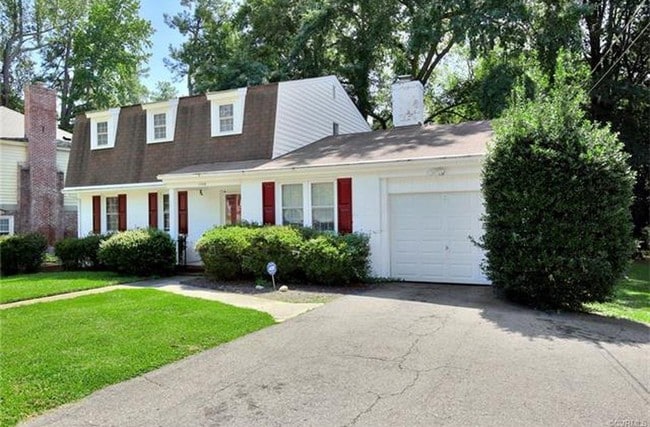 Foto del edificio - 3 bedroom 2.5 bath located in Walnut Hill