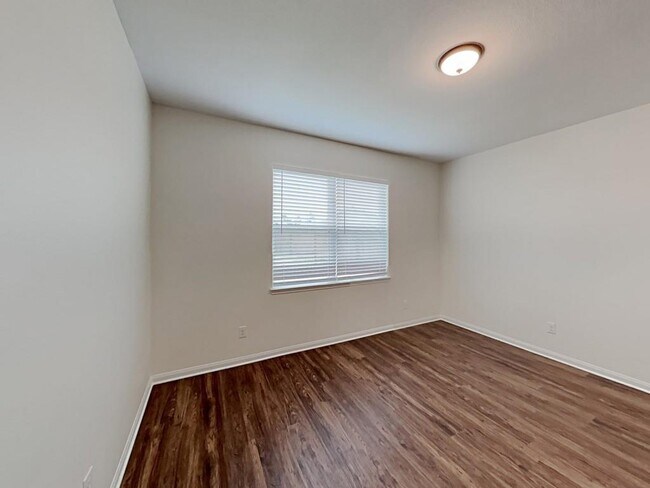 Foto del edificio - 22814 Sylvanus Dr