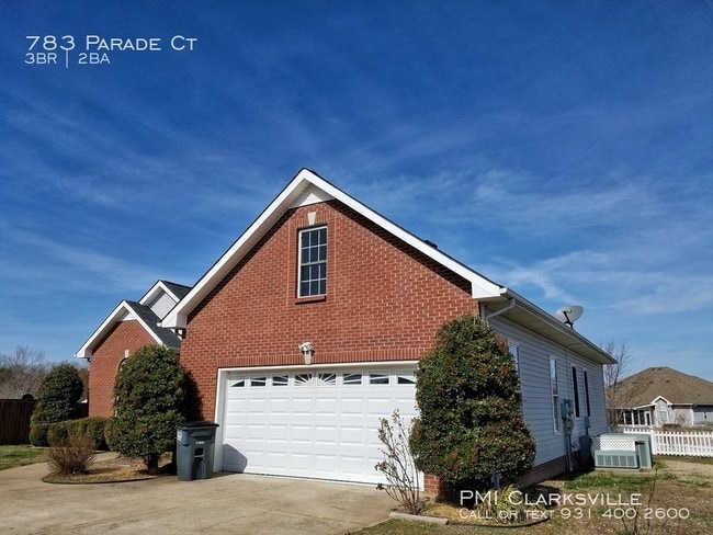 Building Photo - Spacious House Near Exit 1