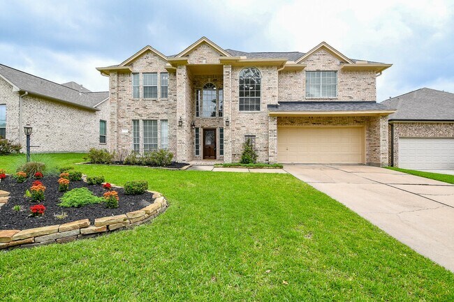 Foto del edificio - 241 Blue Hill Dr