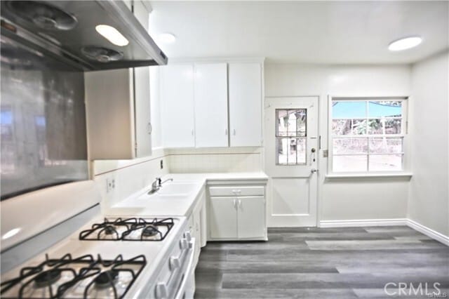 Foto del edificio - 219 Monterey Rd