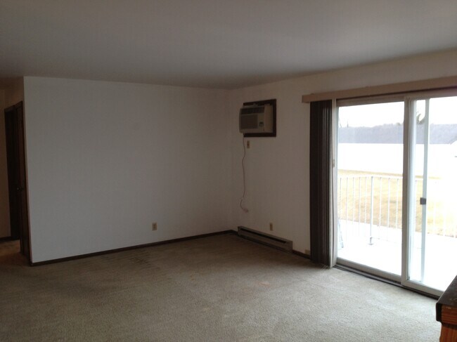 Foto del edificio - 198 Mohawk Dr