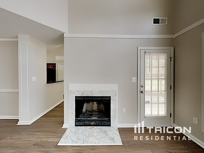 Foto del edificio - 5704 Ebley Ln