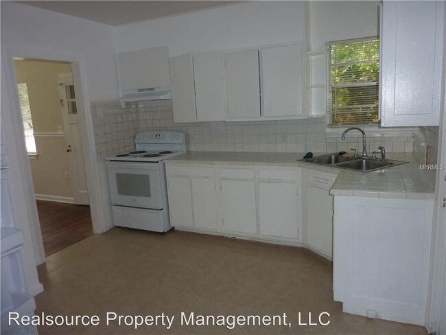 Building Photo - 2 br, 1 bath House - 1019 W. Princeton Street