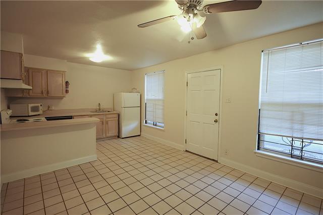 Foto del edificio - 7522 Benjamin St