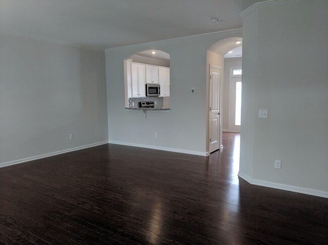 Building Photo - 425 Spring Gardens Drive