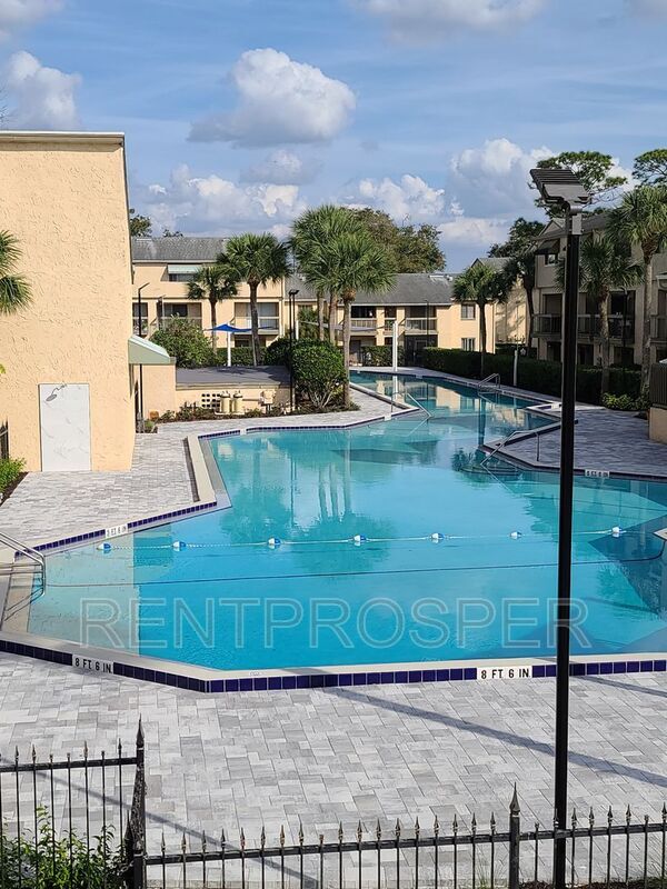 Building Photo - 4203 S Semoran Blvd