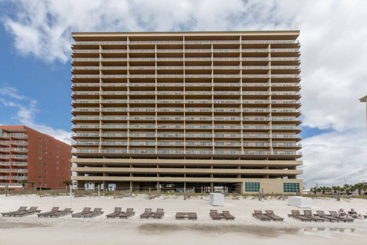 825 W Beach Blvd Unit 2.1346886, Gulf Shores, AL 36542 Room for Rent in Gulf Shores, AL