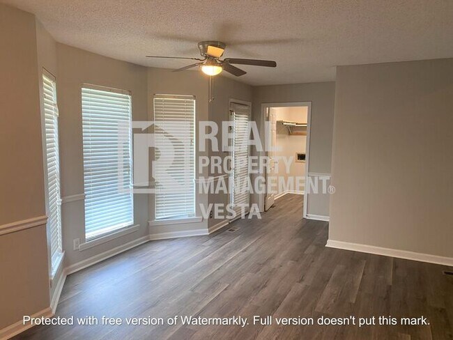 Building Photo - Newly Updated Home in West Macon