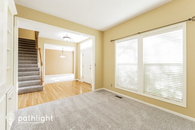 Foto del edificio - 15761 Cedar St, Overland Park, KS, 66224