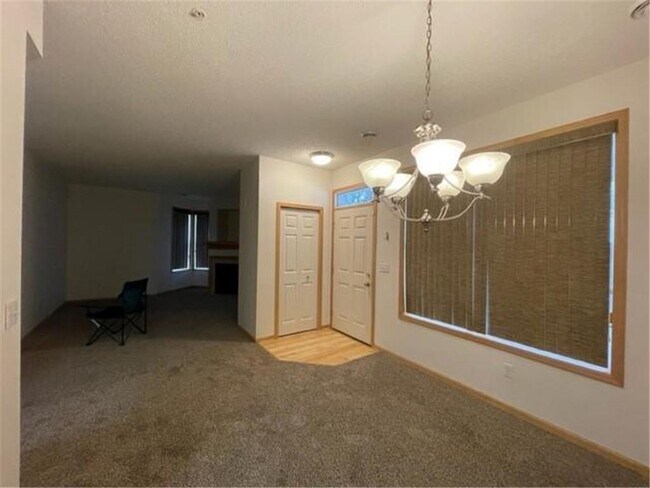 Foto del edificio - 3049 Chamberlain St