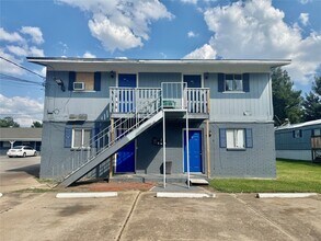 Building Photo - 1005 Spooner St