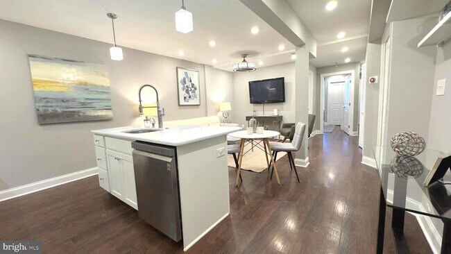 Foto del edificio - 709 Jackson St NE