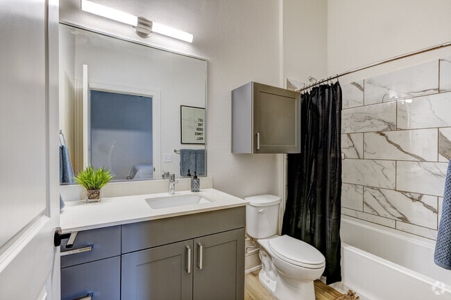 4BR, 4BA - 1,275SF - Bathroom - The Landing College Station