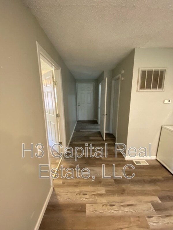 Foto del edificio - 4900 Maryville Rd