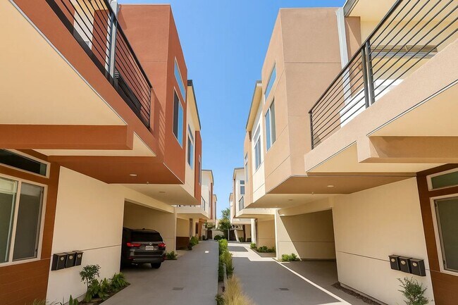 Foto del edificio - Rare 4-Bedroom Find in Redondo Beach