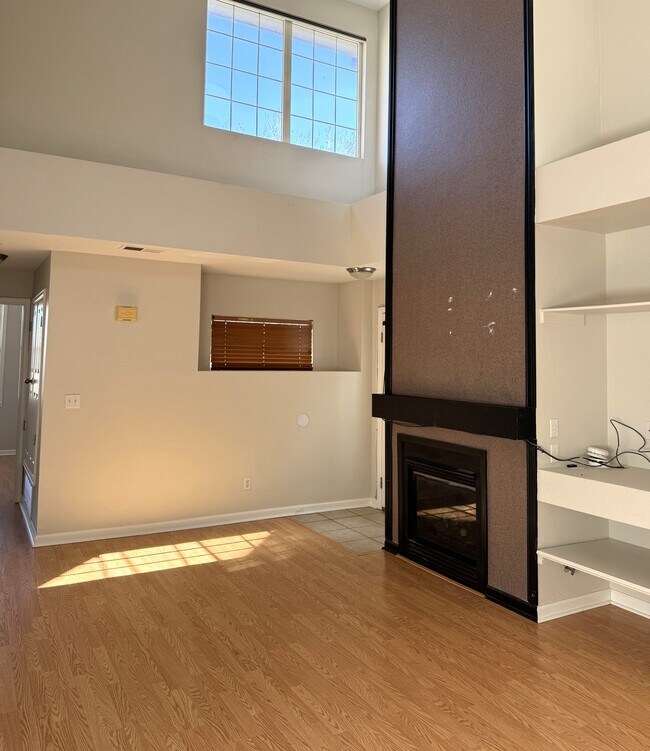 Foto del edificio - 2848 W Centennial Dr