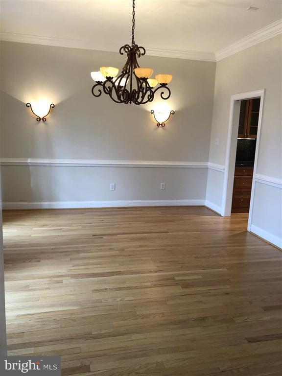 Foto del edificio - 7609 Arnet Ln