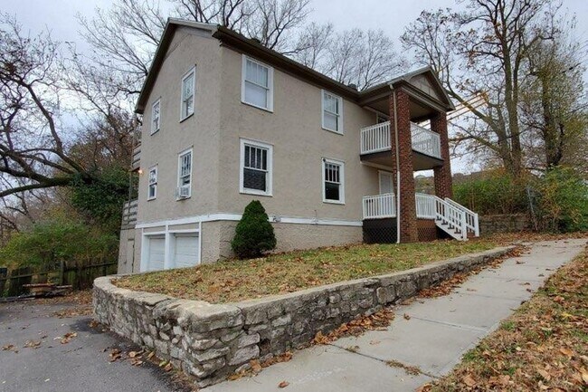 Building Photo - 1309 E 43rd St.