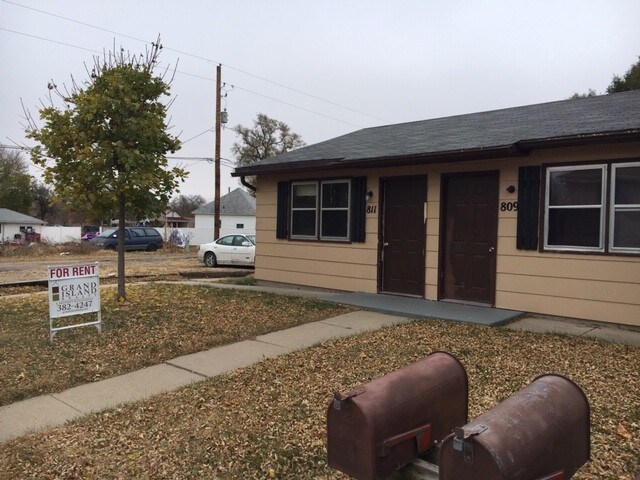 Foto principal - 805 E 11th St