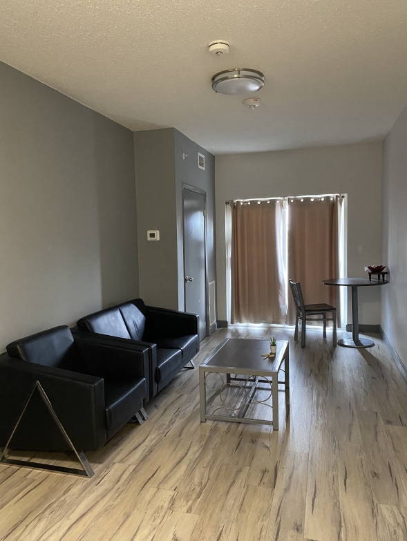 Building Photo - 258C-258C Sunview St