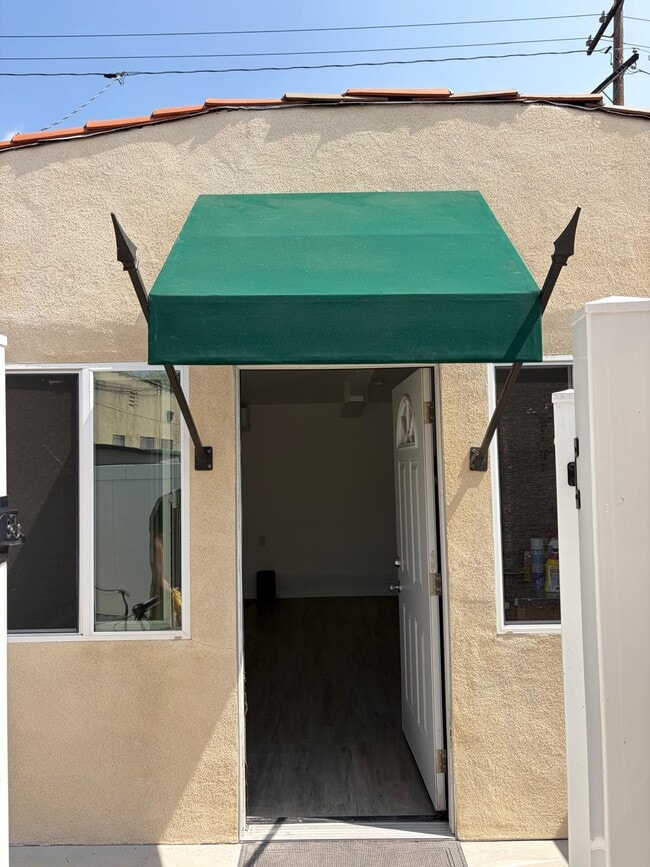 Building Photo - 2167 Casa Grande St
