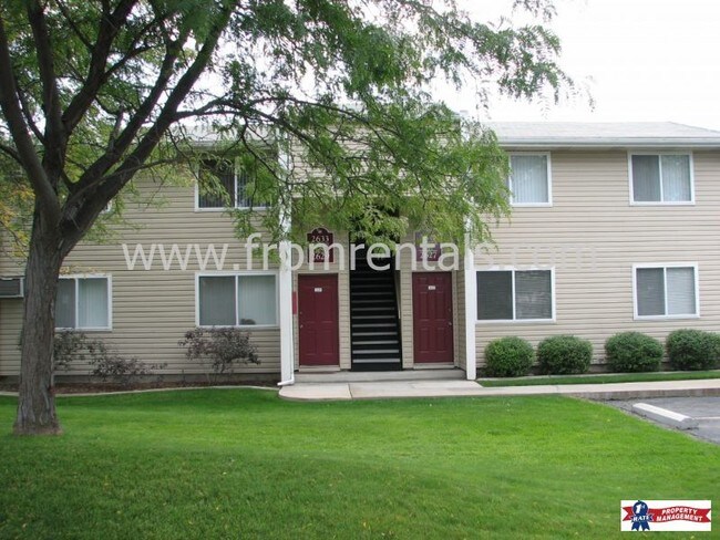 Building Photo - 2672 W Bedford Ln