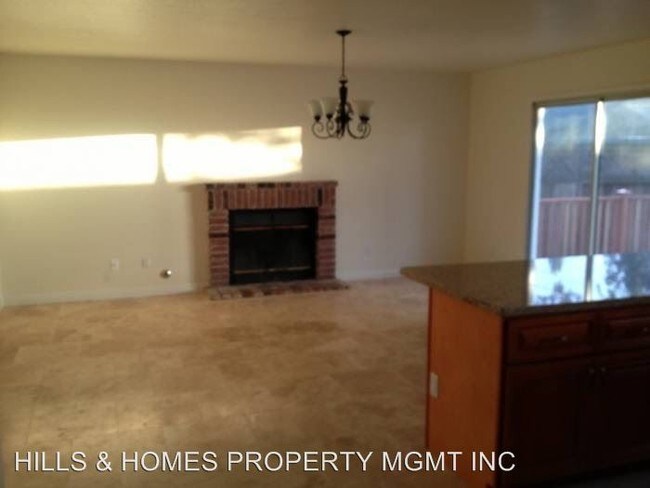 Building Photo - 4 br, 3 bath House - 2322 SO. HAMPTON CIR
