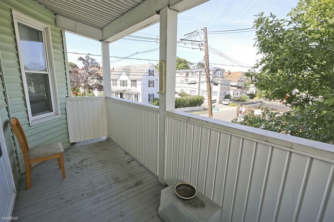 Building Photo - 99 Beech St