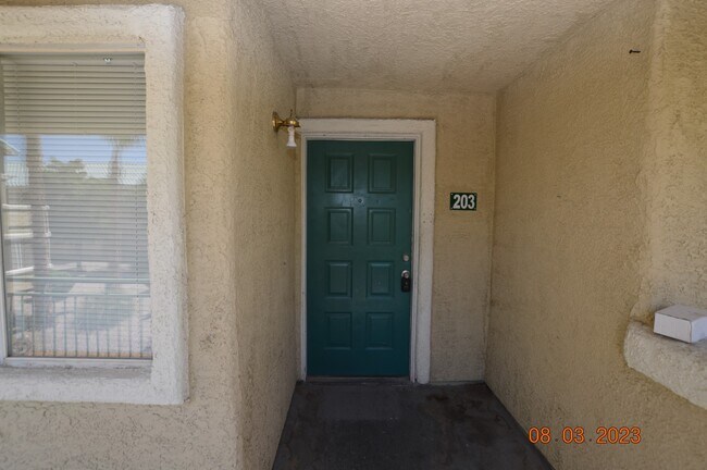 Building Photo - 1501 Linnbaker Ln
