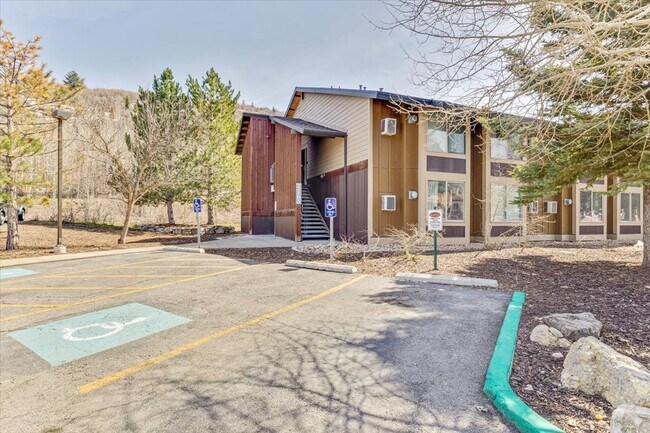 Building Photo - 2105 Prospector Ave
