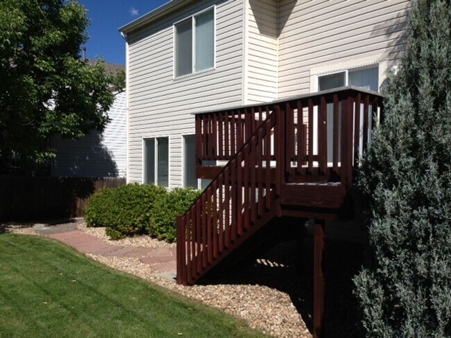 Building Photo - 3 Bedroom Home with Mountain Views