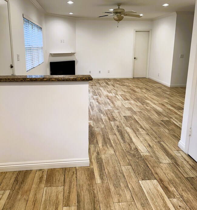 Sala-Comedor - 817 18th St