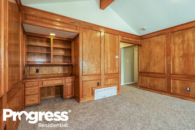 Foto del edificio - 7921 Buttercup Cir N