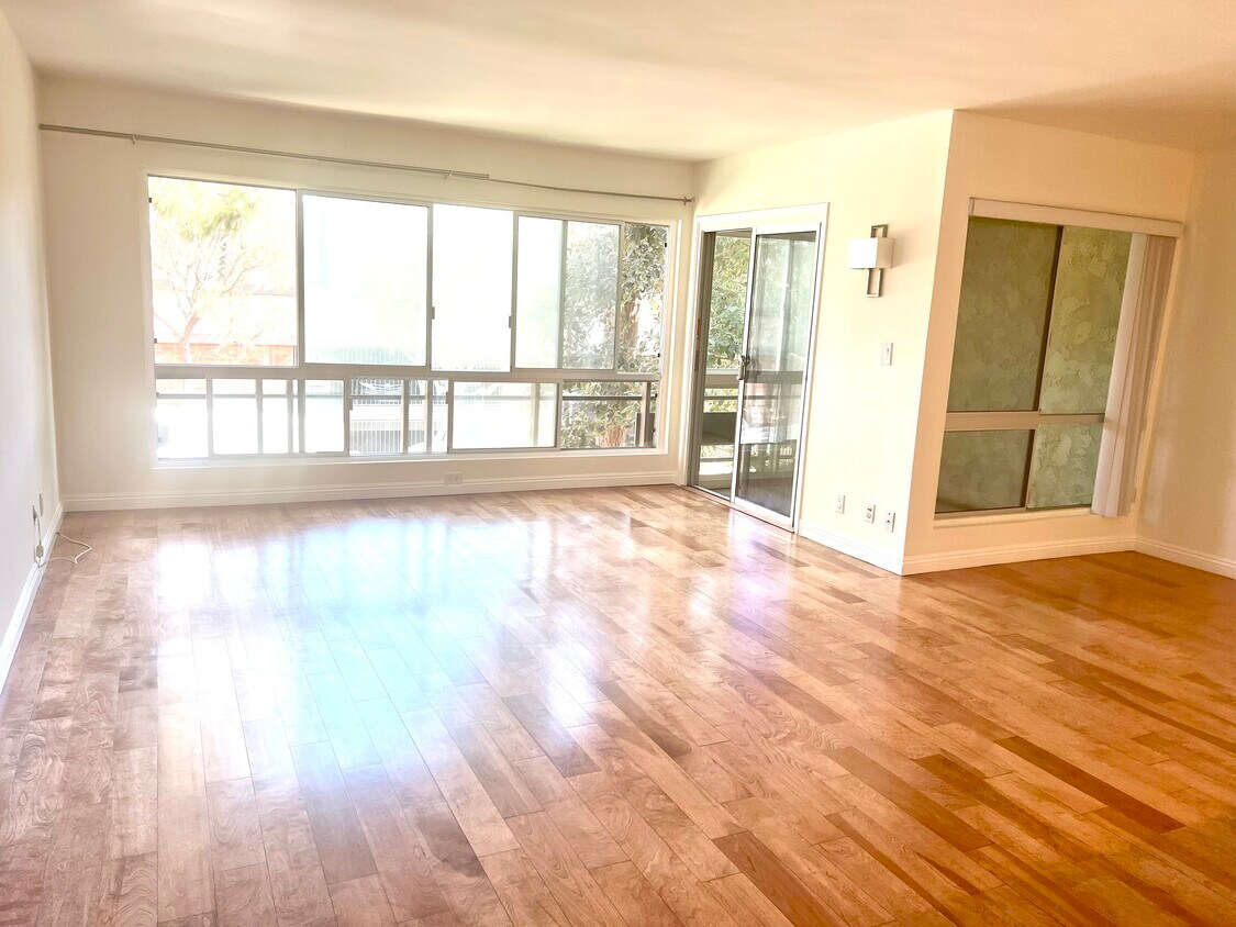 6225 Canterbury Dr Unit 210, Culver City, CA 90230 Condo for Rent in