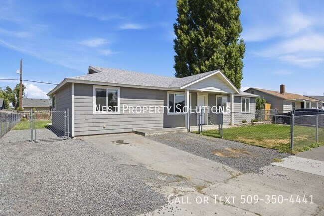 Building Photo - 912 S Alderwood Dr