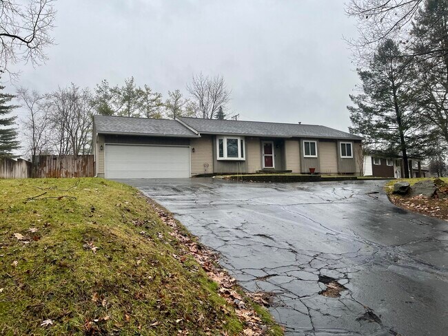 Building Photo - 3492 Yarney Rd