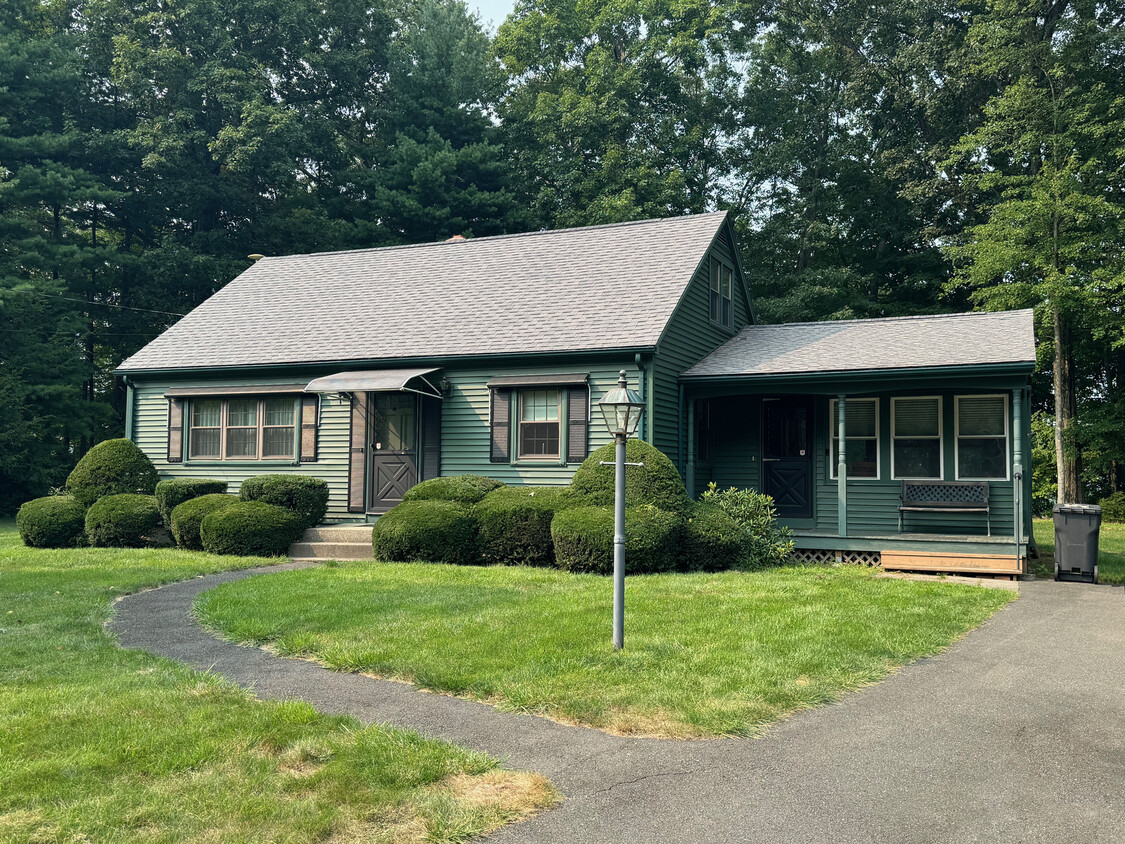 Primary Photo - 293 Birch Bluffs Dr