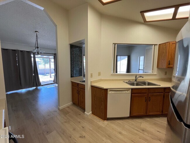 Foto del edificio - 12234 S Shoshoni Dr