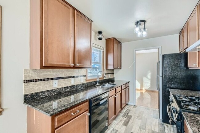Building Photo - 3701 Woodbine Lane N, Brooklyn Center, MN,...
