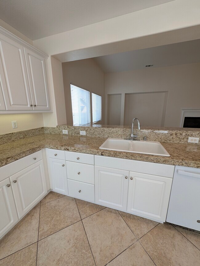 Foto del edificio - 1468 Burns Ln