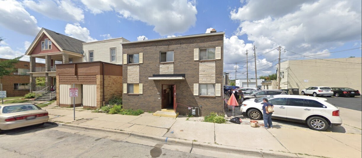 Foto principal - 1423 S 81st St
