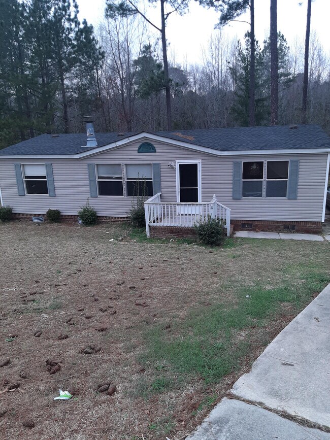 Building Photo - 725 Deer View