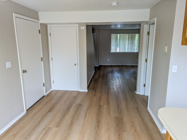 Foto del edificio - 5124 Skyline Village Loop S
