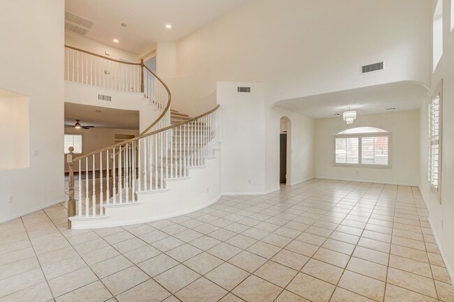 Building Photo - 8913 Arabian Filly Ave