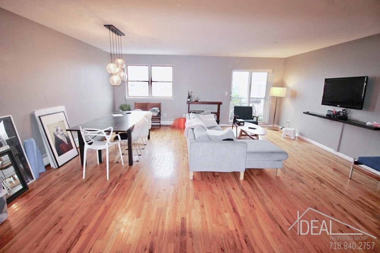 Primary Photo - 577 Prospect Avenue #3CR