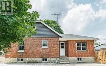 Building Photo - 41 Alexandra Ave