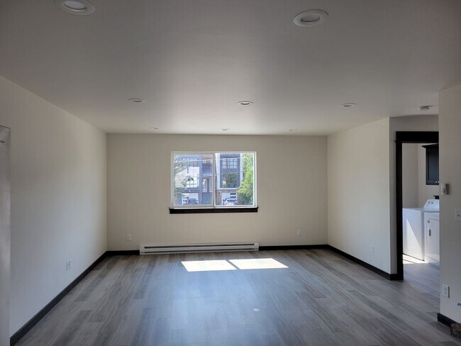 Foto del edificio - 93 W Jefferson Ave